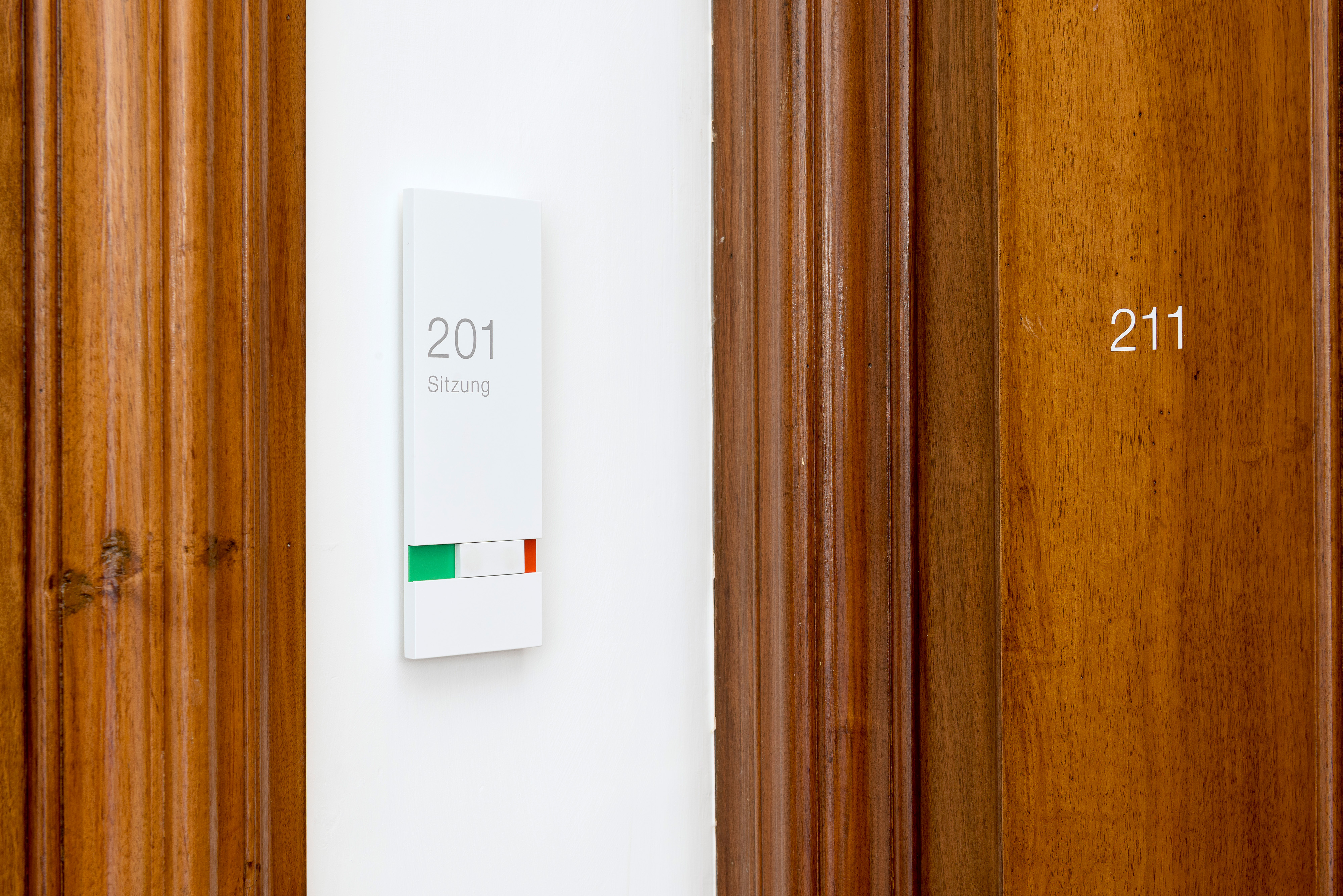 Haus zum Rechberg Raumschild Frei-Besetzt