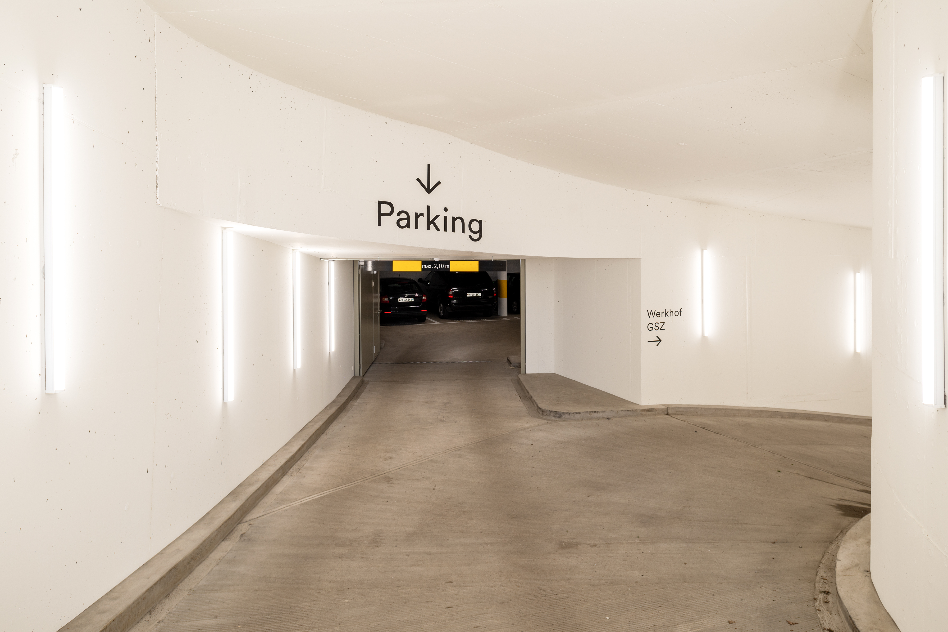 Wohnsiedlung Hornbach Einfahrt Parking